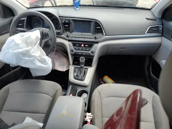 5NPD84LF6JH319442 2018 HYUNDAI ELANTRA - Image 8