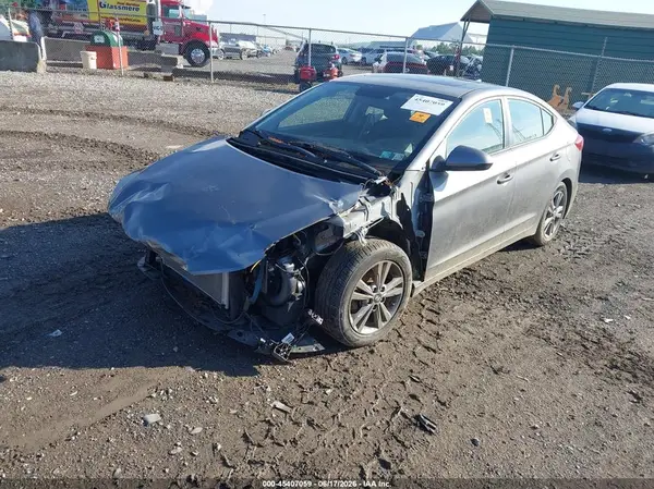 5NPD84LF6JH321966 2018 HYUNDAI ELANTRA - Image 2