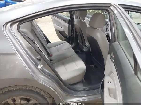 5NPD84LF6JH322082 2018 HYUNDAI ELANTRA - Image 8