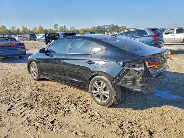 5NPD84LF6JH322826 2018 HYUNDAI ELANTRA - Image 2