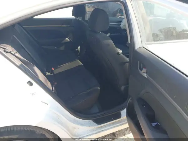 5NPD84LF6JH326696 2018 HYUNDAI ELANTRA - Image 8