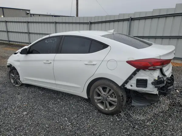 5NPD84LF6JH330215 2018 HYUNDAI ELANTRA - Image 2