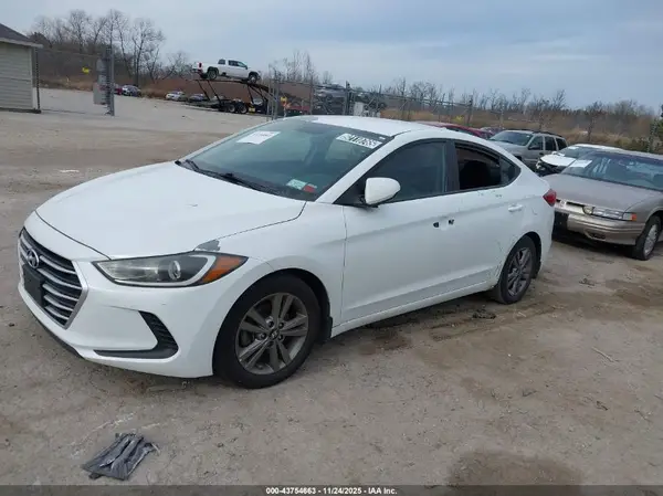 5NPD84LF6JH332854 2018 HYUNDAI ELANTRA - Image 2