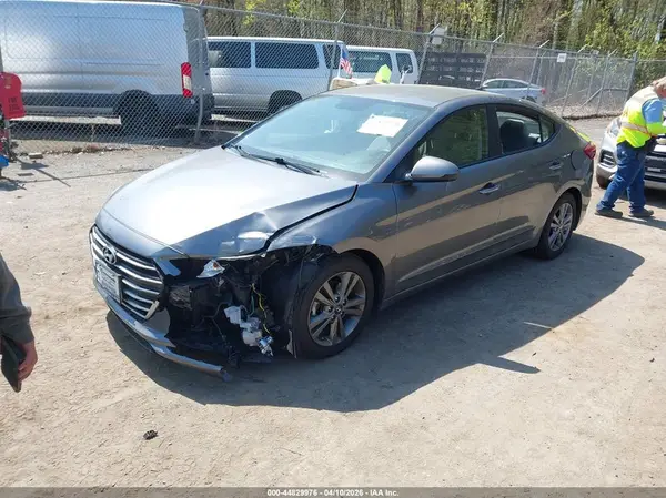 5NPD84LF6JH334880 2018 HYUNDAI ELANTRA - Image 2