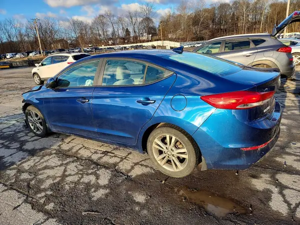 5NPD84LF6JH338783 2018 HYUNDAI ELANTRA - Image 2