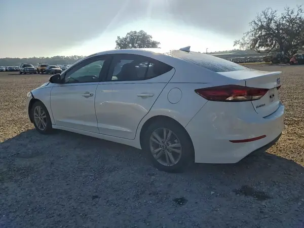 5NPD84LF6JH339125 2018 HYUNDAI ELANTRA - Image 2
