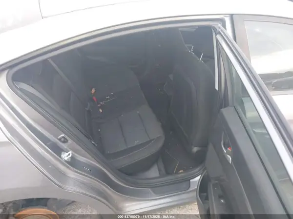 5NPD84LF6JH339674 2018 HYUNDAI ELANTRA - Image 8