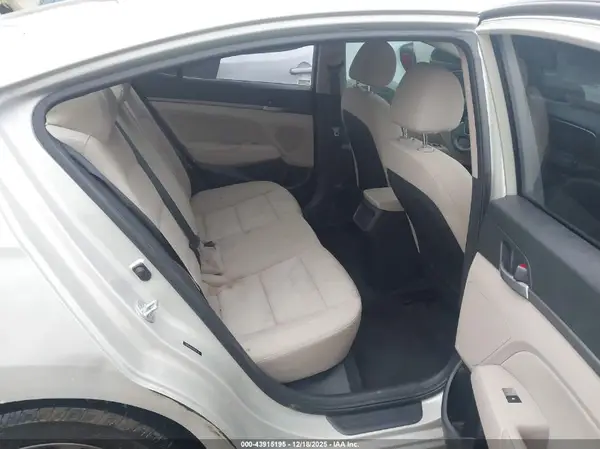 5NPD84LF6JH342736 2018 HYUNDAI ELANTRA - Image 8