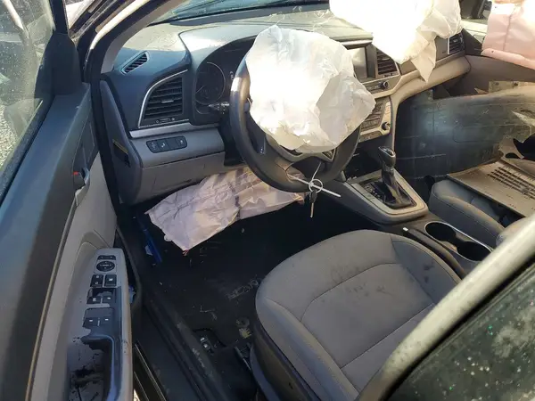 5NPD84LF6JH343207 2018 HYUNDAI ELANTRA - Image 8