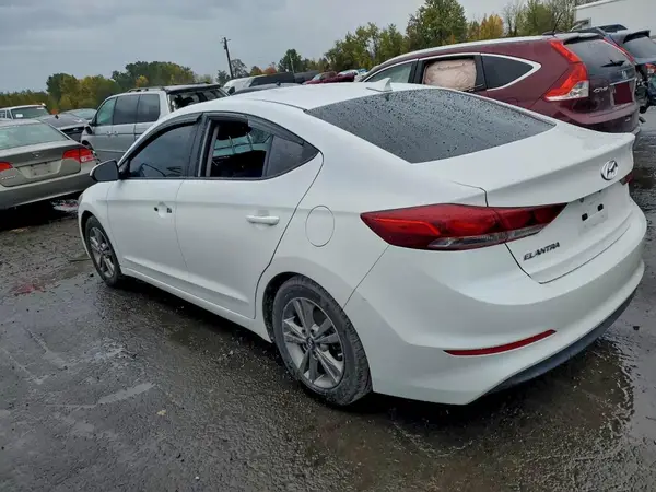 5NPD84LF6JH347015 2018 HYUNDAI ELANTRA - Image 2