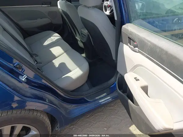 5NPD84LF6JH347516 2018 HYUNDAI ELANTRA - Image 8