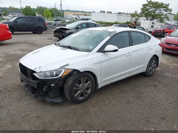5NPD84LF6JH349458 2018 HYUNDAI ELANTRA - Image 2