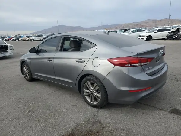 5NPD84LF6JH354014 2018 HYUNDAI ELANTRA - Image 2