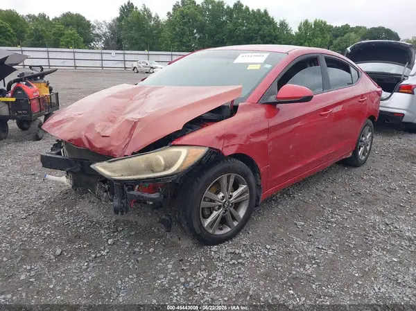 5NPD84LF6JH358757 2018 HYUNDAI ELANTRA - Image 2