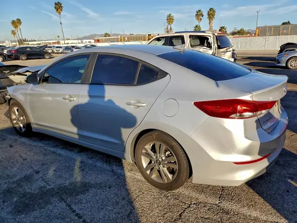 5NPD84LF6JH362436 2018 HYUNDAI ELANTRA - Image 2