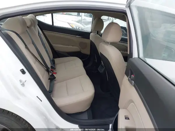 5NPD84LF6JH363683 2018 HYUNDAI ELANTRA - Image 8
