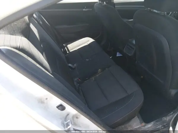 5NPD84LF6JH363781 2018 HYUNDAI ELANTRA - Image 8