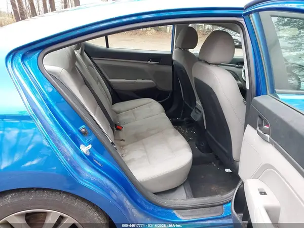 5NPD84LF6JH365076 2018 HYUNDAI ELANTRA - Image 8