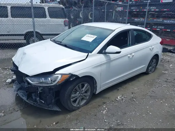 5NPD84LF6JH366096 2018 HYUNDAI ELANTRA - Image 2