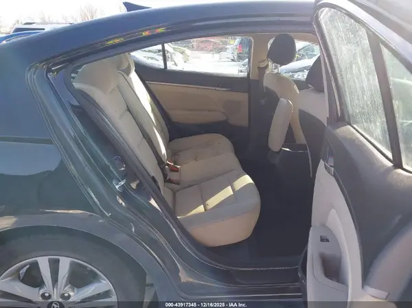 5NPD84LF6JH370570 2018 HYUNDAI ELANTRA - Image 8
