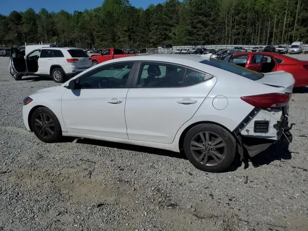 5NPD84LF6JH370830 2018 HYUNDAI ELANTRA - Image 2