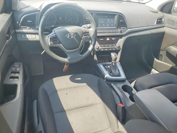 5NPD84LF6JH370861 2018 HYUNDAI ELANTRA - Image 8