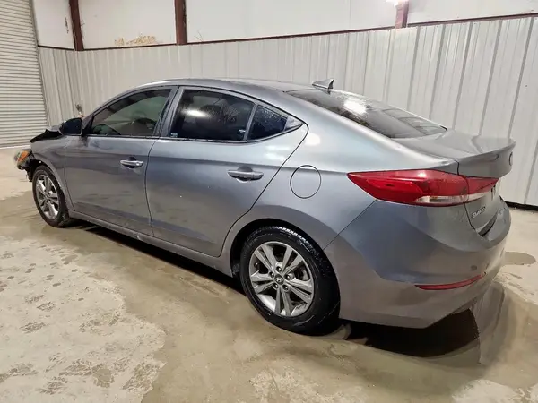5NPD84LF6JH371525 2018 HYUNDAI ELANTRA - Image 2