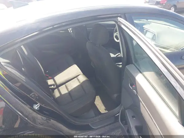 5NPD84LF6JH371654 2018 HYUNDAI ELANTRA - Image 8