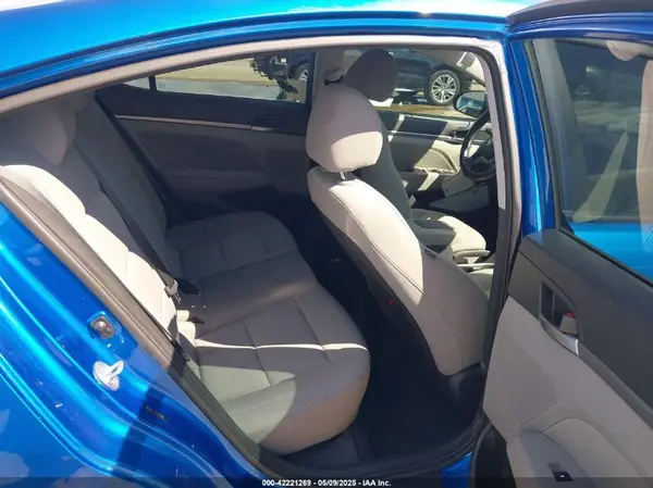 5NPD84LF6JH373226 2018 HYUNDAI ELANTRA - Image 8