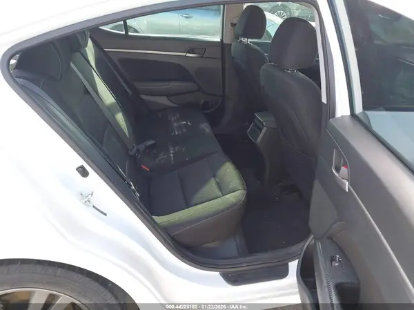 5NPD84LF6JH375929 2018 HYUNDAI ELANTRA - Image 8