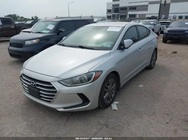 5NPD84LF6JH377163 2018 HYUNDAI ELANTRA - Image 2