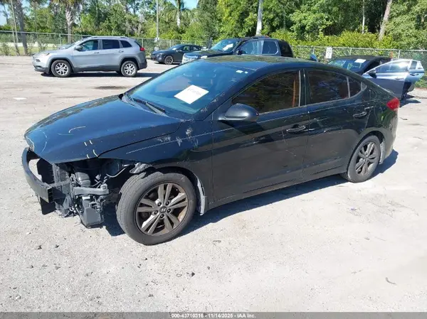 5NPD84LF6JH377535 2018 HYUNDAI ELANTRA - Image 2