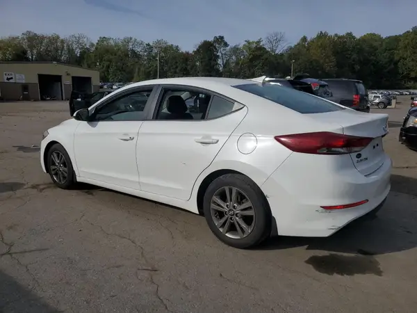 5NPD84LF6JH377583 2018 HYUNDAI ELANTRA - Image 2