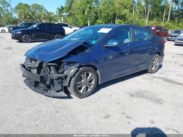 5NPD84LF6JH378278 2018 HYUNDAI ELANTRA - Image 2