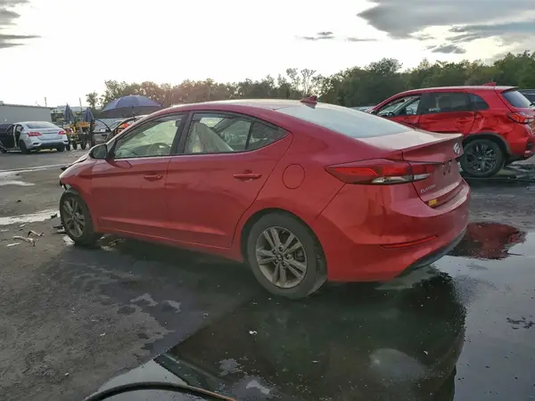 5NPD84LF6JH383688 2018 HYUNDAI ELANTRA - Image 2