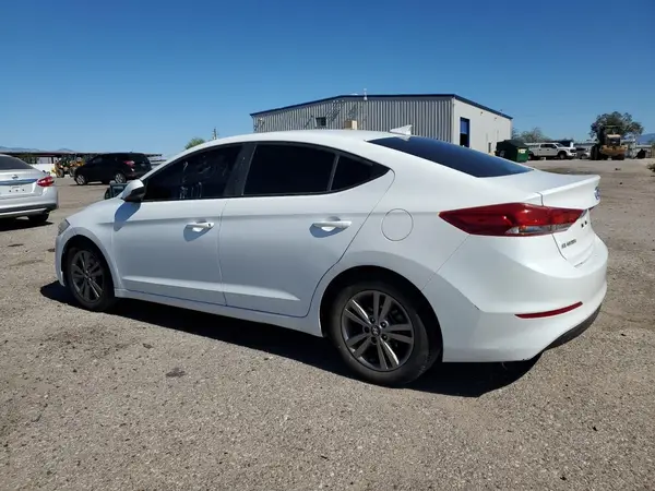 5NPD84LF6JH384033 2018 HYUNDAI ELANTRA - Image 2