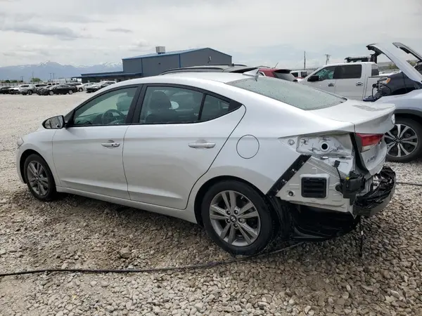 5NPD84LF6JH385862 2018 HYUNDAI ELANTRA - Image 2