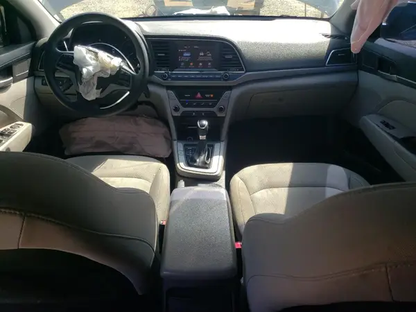 5NPD84LF6JH386090 2018 HYUNDAI ELANTRA - Image 8