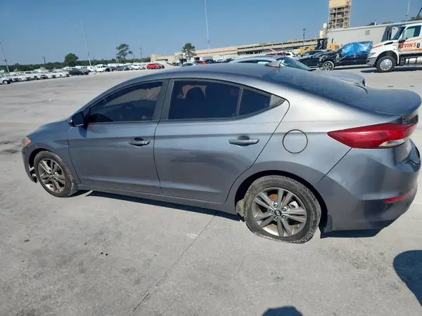5NPD84LF6JH386770 2018 HYUNDAI ELANTRA - Image 2