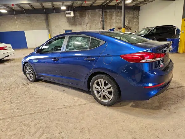 5NPD84LF6JH389667 2018 HYUNDAI ELANTRA - Image 2