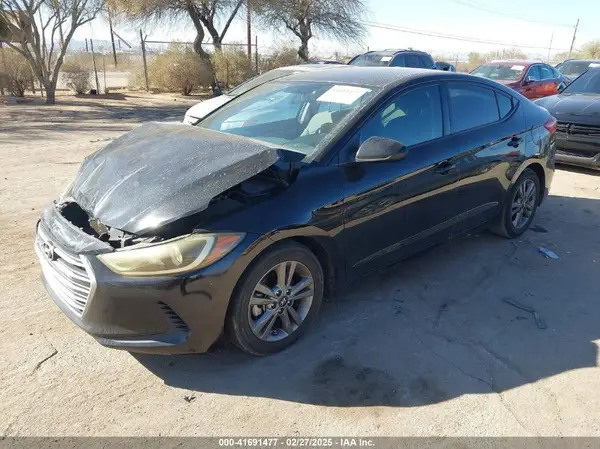 5NPD84LF6JH391872 2018 HYUNDAI ELANTRA - Image 2
