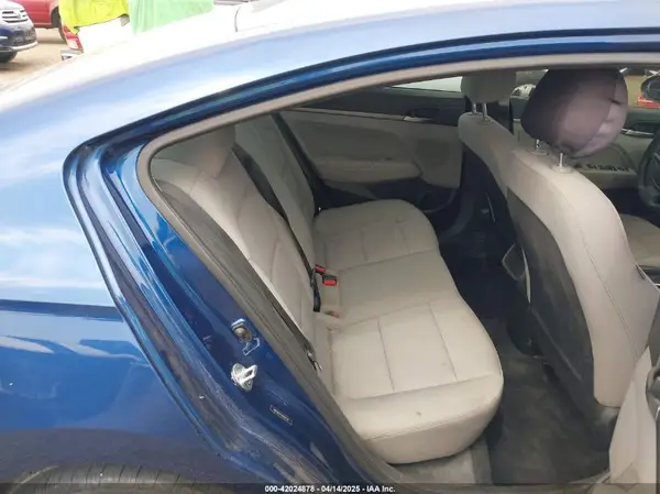 5NPD84LF6JH395534 2018 HYUNDAI ELANTRA - Image 8