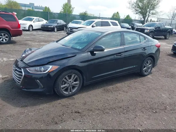 5NPD84LF6JH397235 2018 HYUNDAI ELANTRA - Image 2