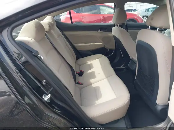 5NPD84LF6JH397235 2018 HYUNDAI ELANTRA - Image 8