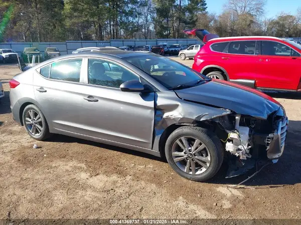 5NPD84LF6JH397428 2018 HYUNDAI ELANTRA - Image 1