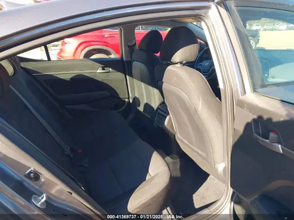 5NPD84LF6JH397428 2018 HYUNDAI ELANTRA - Image 8