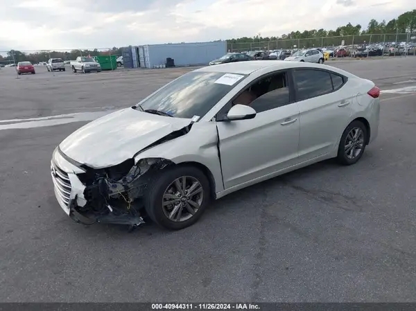 5NPD84LF6JH399180 2018 HYUNDAI ELANTRA - Image 2