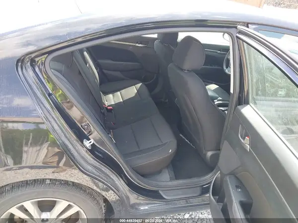 5NPD84LF6JH399261 2018 HYUNDAI ELANTRA - Image 8