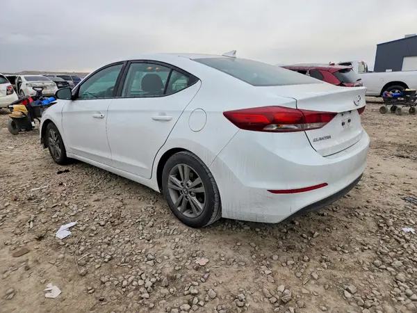 5NPD84LF6JH399308 2018 HYUNDAI ELANTRA - Image 2