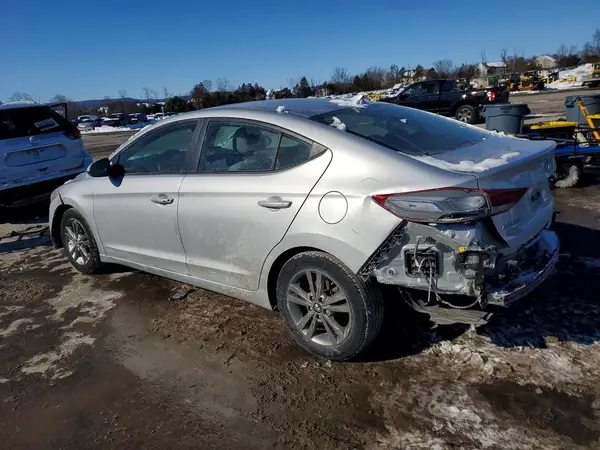 5NPD84LF6JH402370 2018 HYUNDAI ELANTRA - Image 2